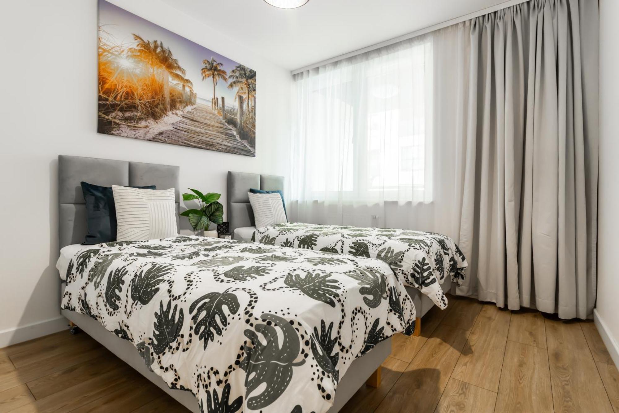 Apartament Near Sky Tower Free Parking For 2 Cars Breslavia Exterior foto